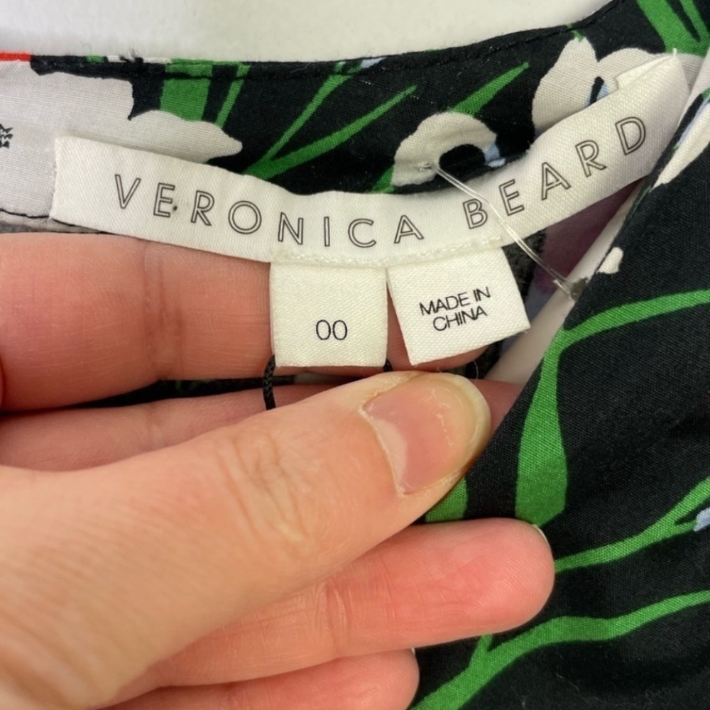 New! Veronica Beard Janis Floral-Print Ruched Dress | 00 - Picture 5 of 6
